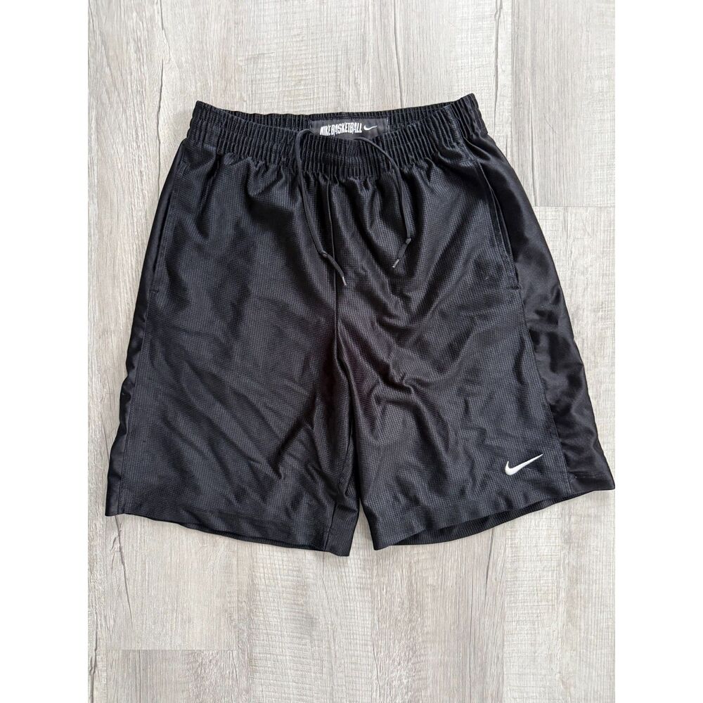 Vintage Nike basketball shorts medium